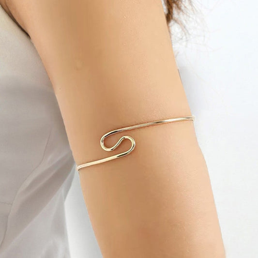 Minimalist Wave Bracelet