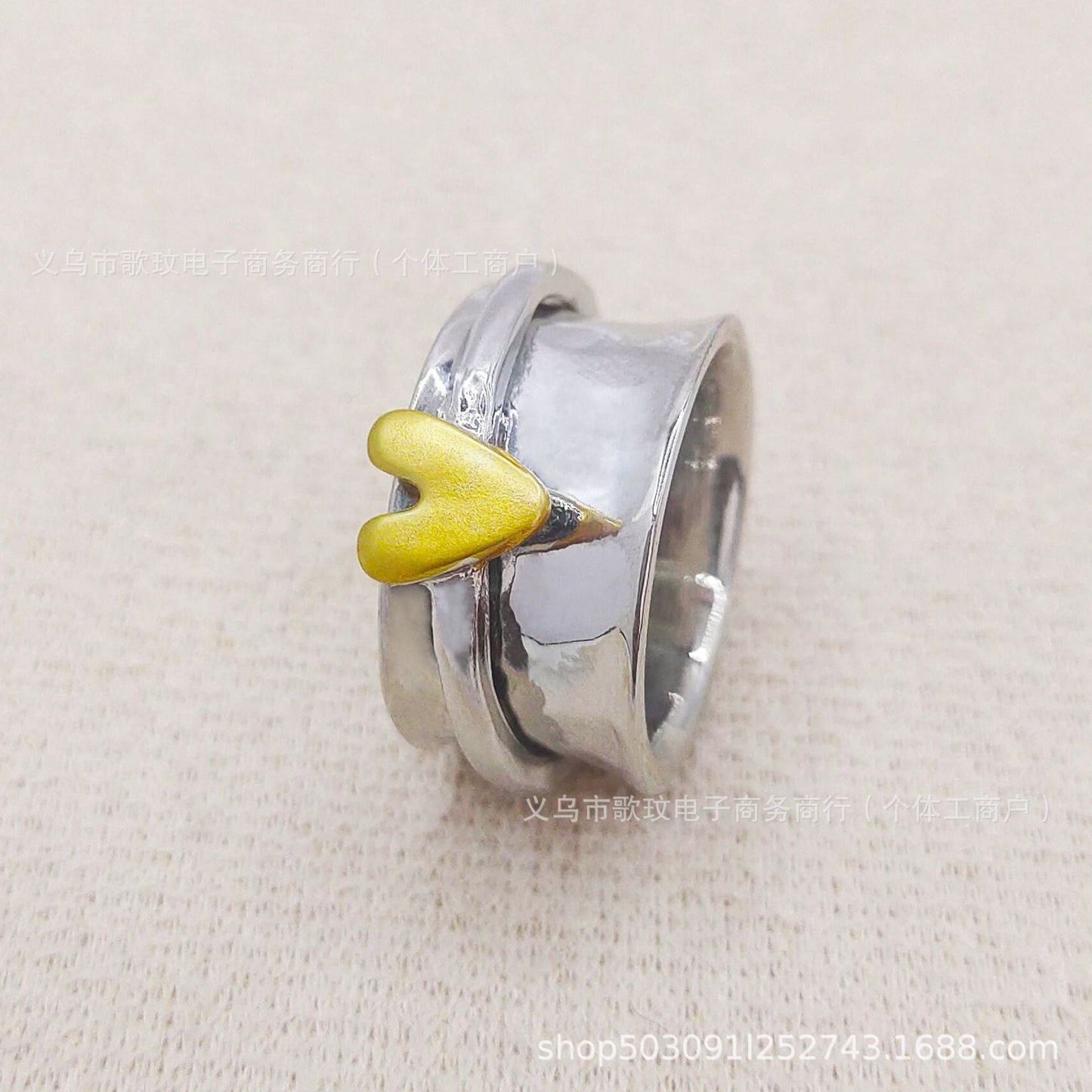 Modern Heart Ring