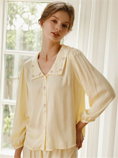 Timeless Vintage Style Garment
