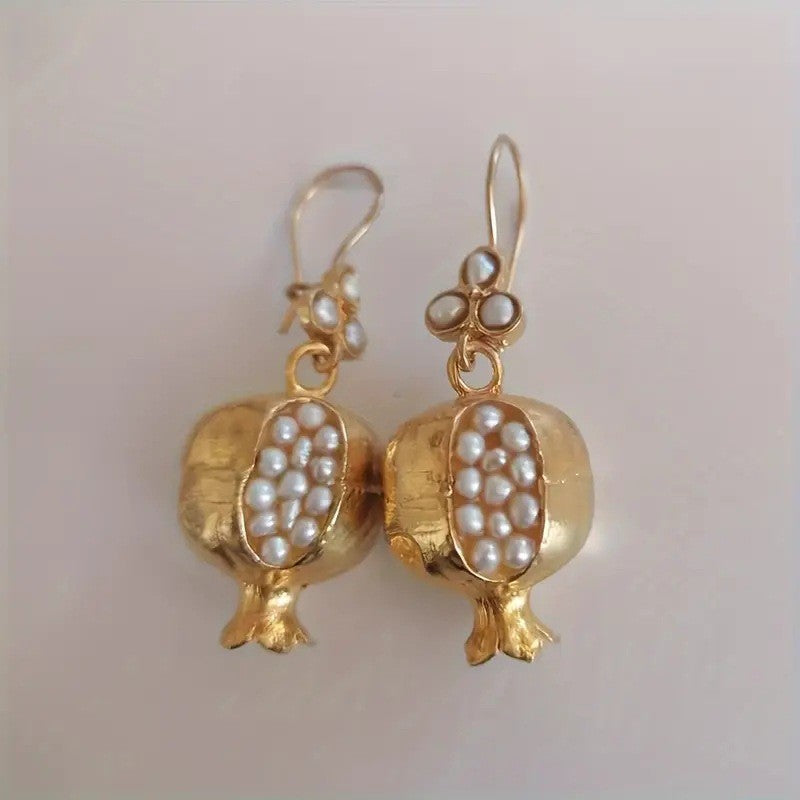 Beautiful Pearl Earring With Unique Style