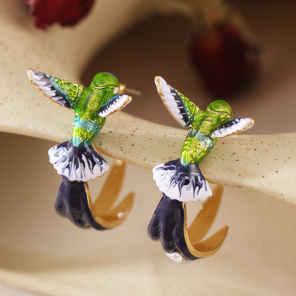 Beautiful Earring With Unique Style