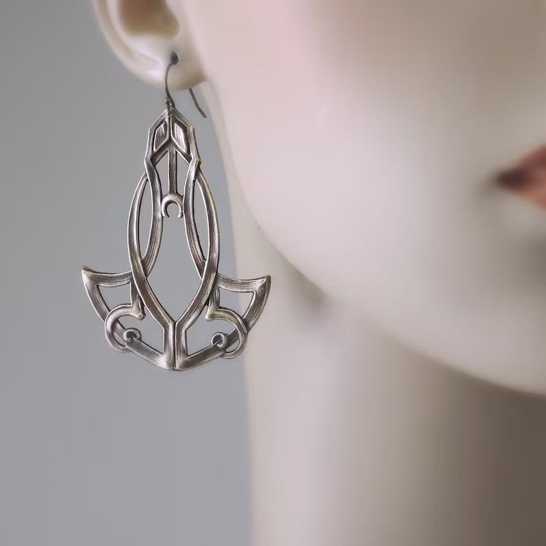 Vintage Silver Moon Blossom Earring