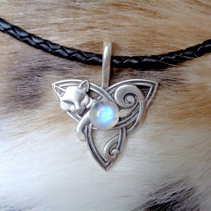 Classic Necklace With Timeless Appeal