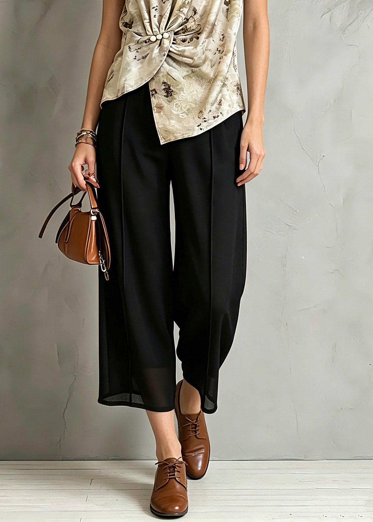 Organic Print Silk Tops and Crop Pants Two Pieces Set Short Sleeve