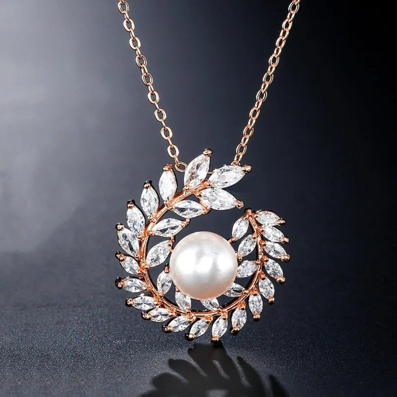 Rose Gold Wreath Pearl Pendant