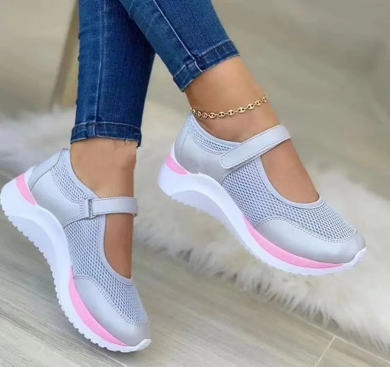 Ortopedice Adidași la modă și de susținere