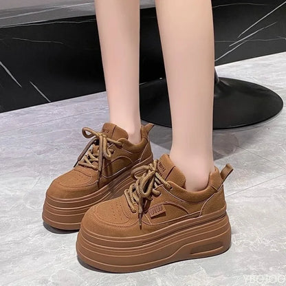Ortopedice Adidași versatile și de susținere