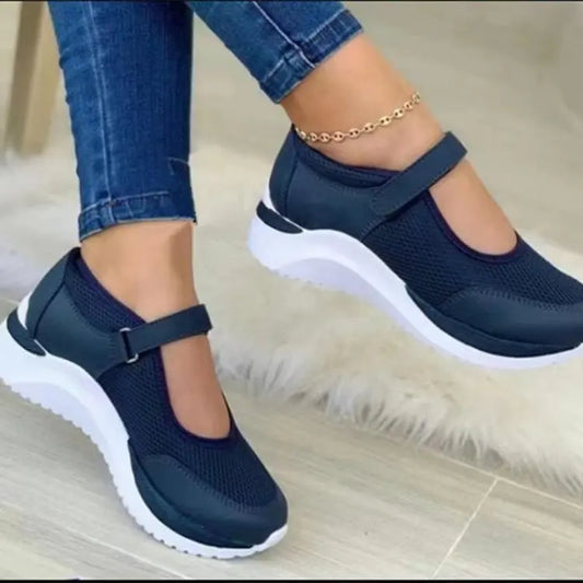 Ortopedice Adidași la modă și de susținere
