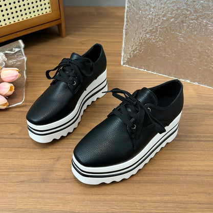 Ortopedice Adidași versatile și de susținere