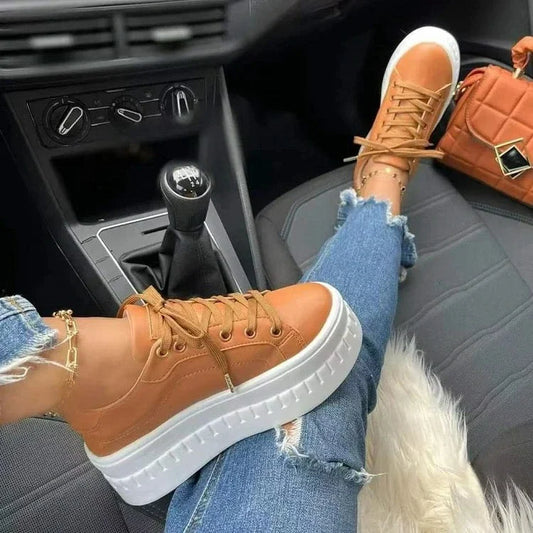 Ortopedice Adidași versatile și de susținere