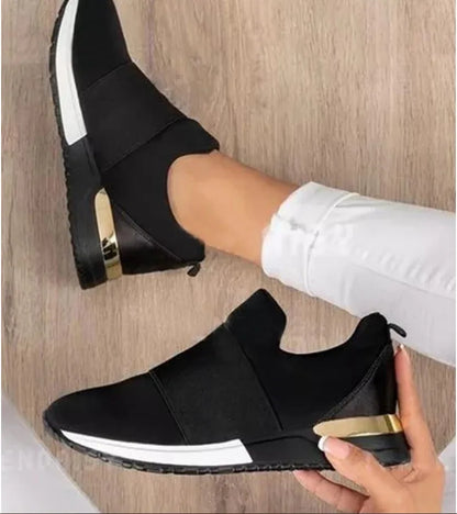 Ortopedice Adidași versatile și de susținere