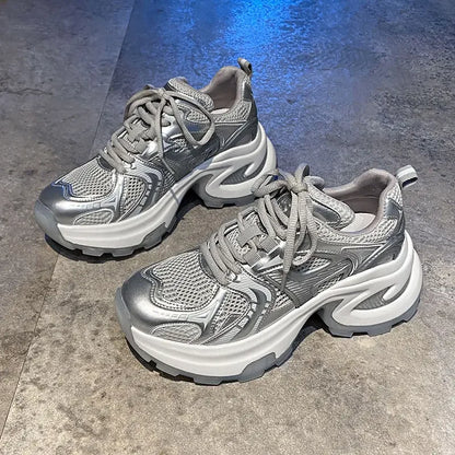 Ortopedice Adidași de susținere și trendy