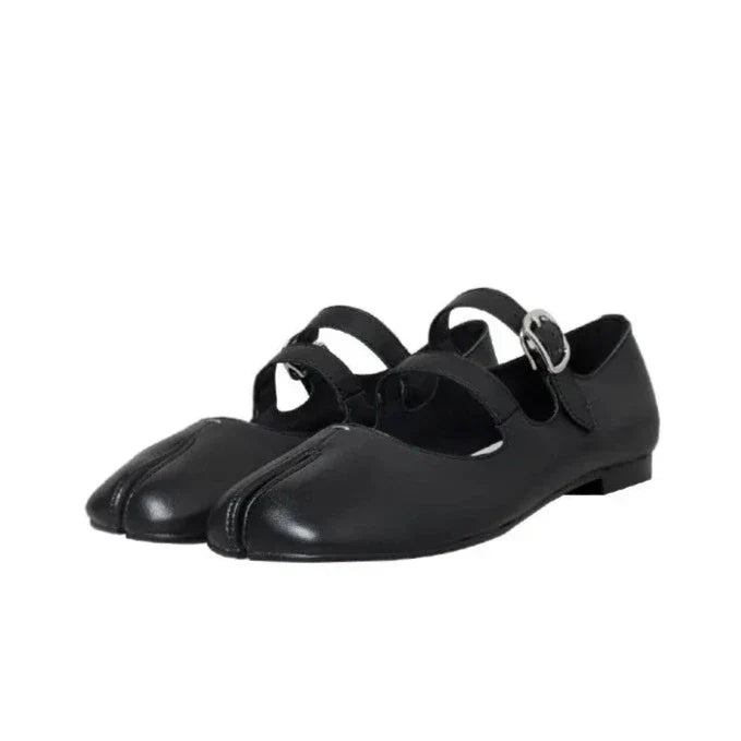CD | Flats din piele cu deget despicat