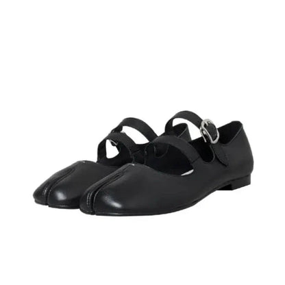 CD | Flats din piele cu deget despicat