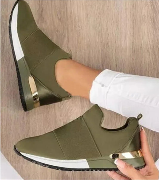 Ortopedice Adidași versatile și de susținere