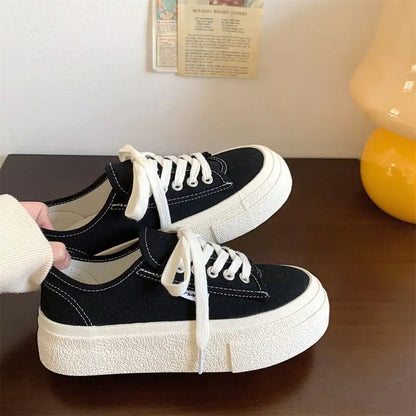 Ortopedice Adidași versatile și de susținere