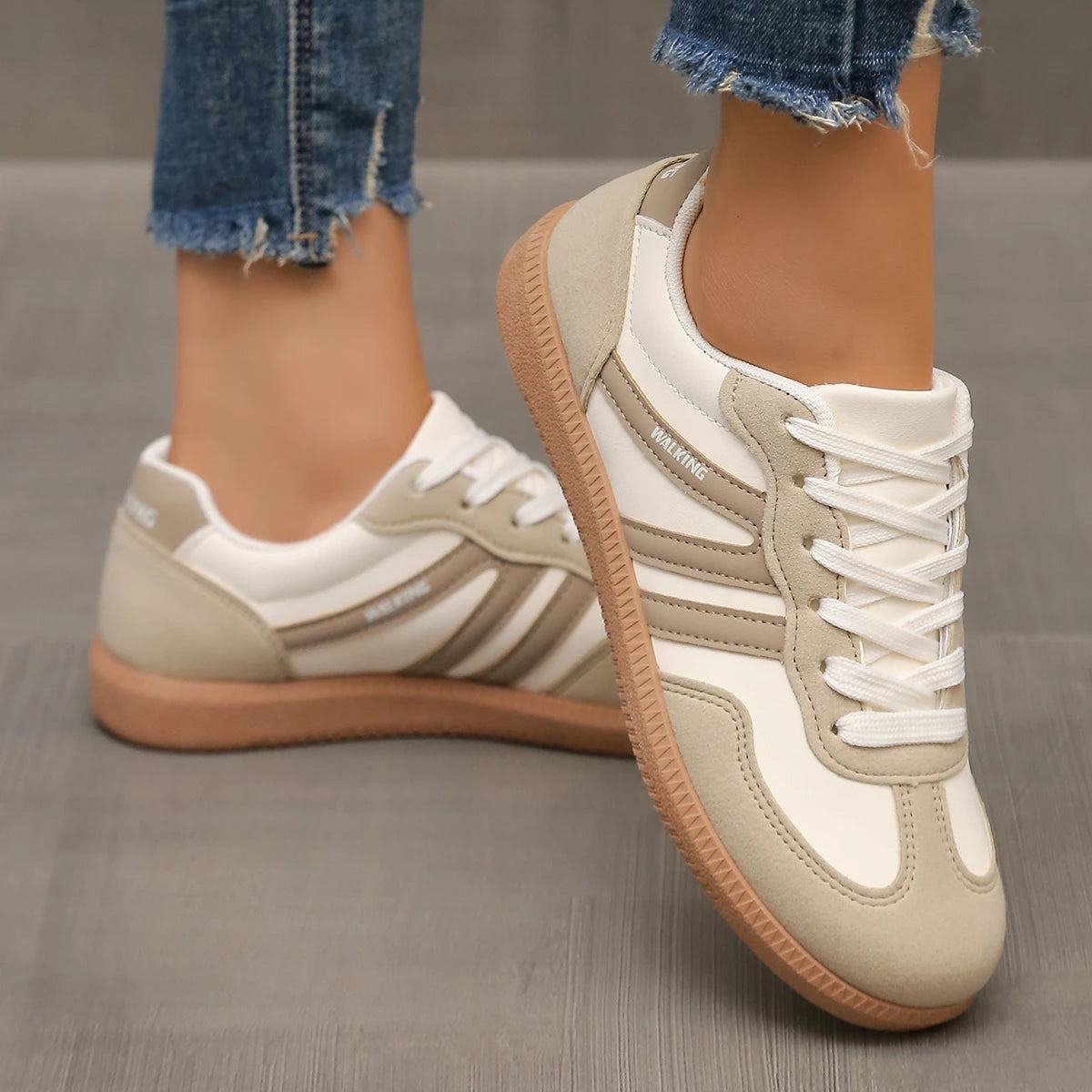 Ortopedice Adidași casual și de susținere