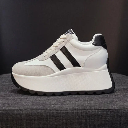 Ortopedice Adidași confortabile și la modă
