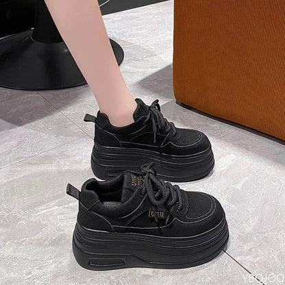 Ortopedice Adidași versatile și de susținere