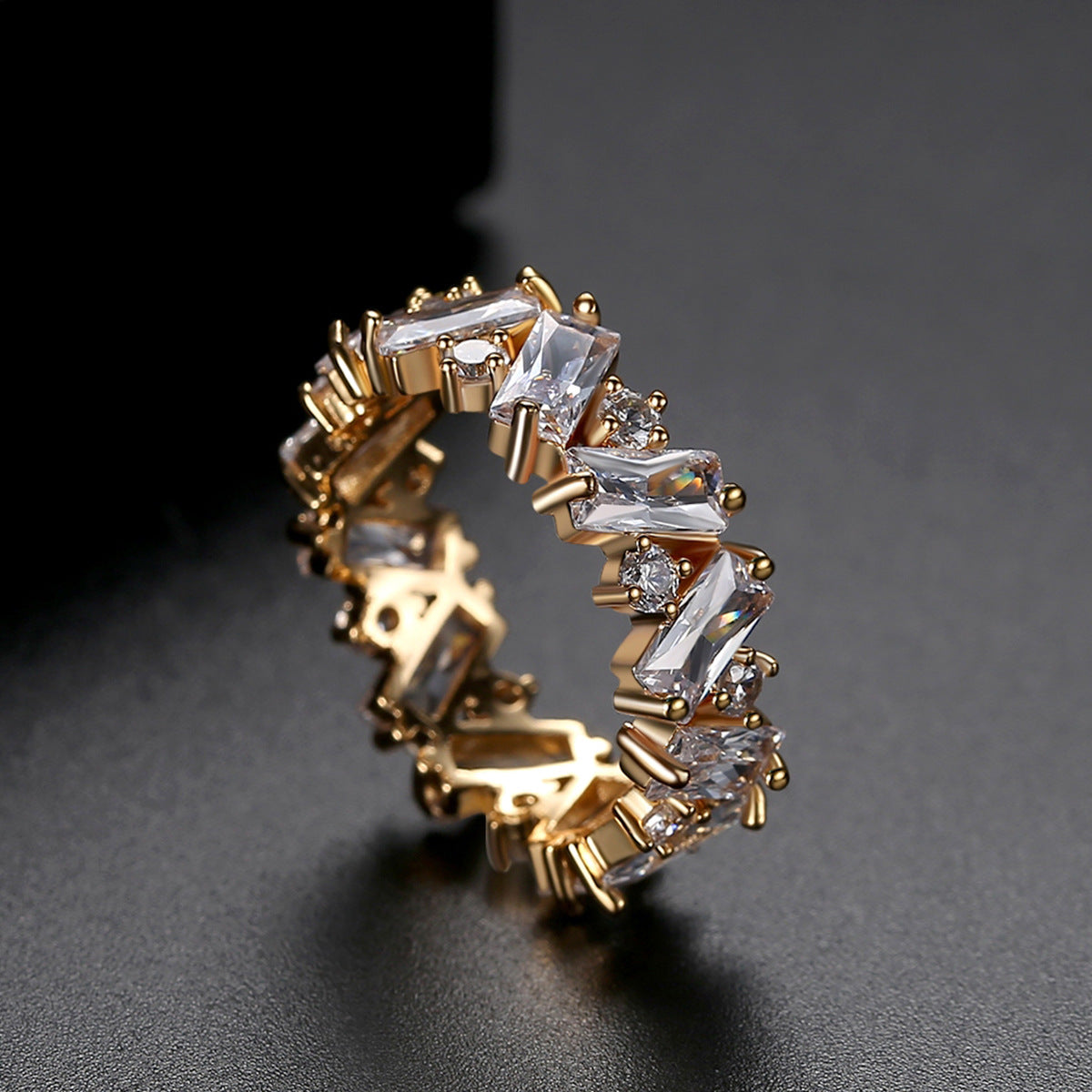 Statement Crystal Ring