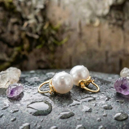 Thick Pearl Earrings In Gold