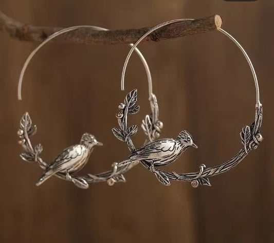 Vintage Bird Leaf Round Drop