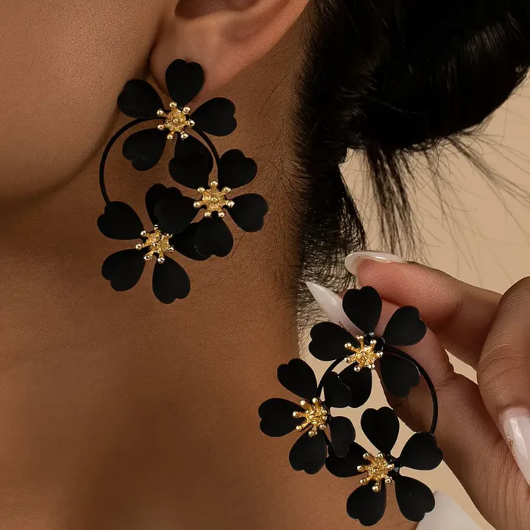 Vintage Black Flower Earrings
