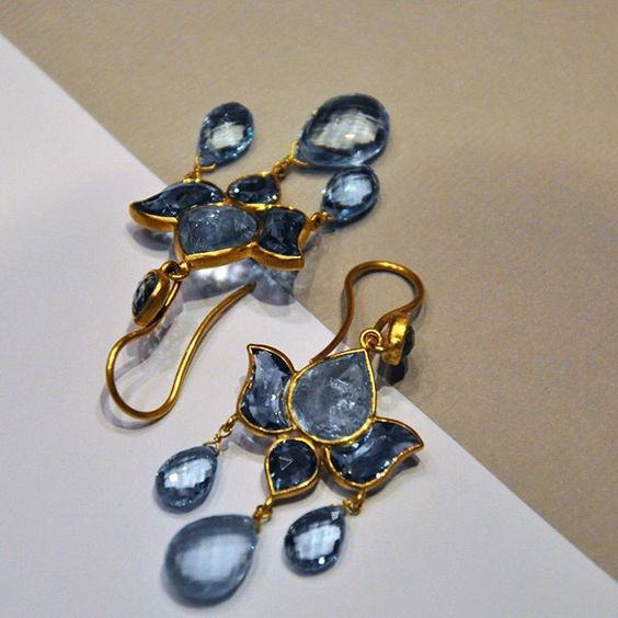 Vintage Blue Crystal Rain