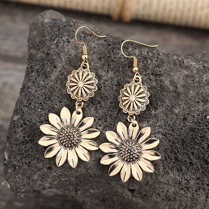 Vintage Daisy Earrings