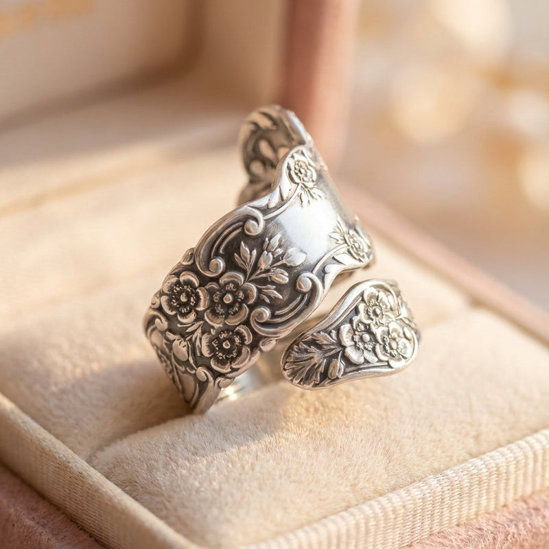 Vintage Floral Engraved Ring