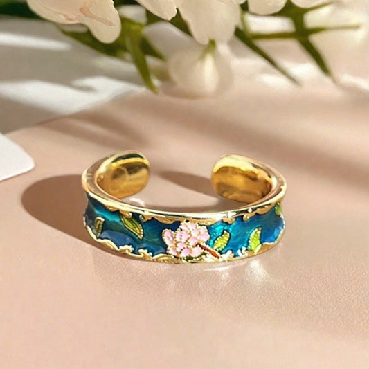 Vintage Floral Ring