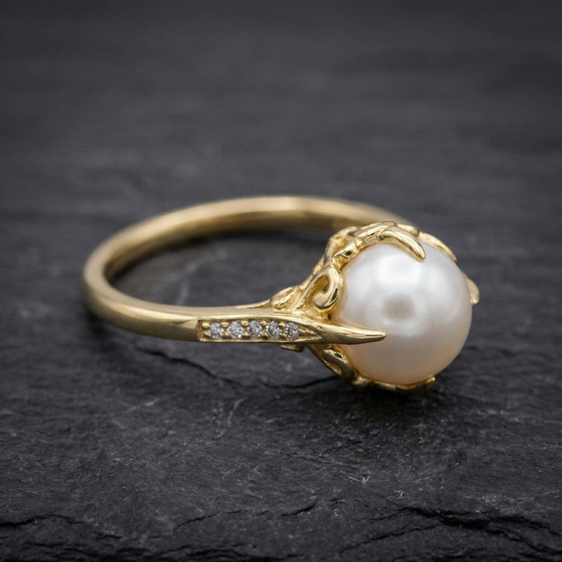 Vintage Gold Pearl Centerpiece Ring