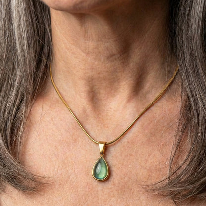 Vintage Green Crystal Water Drop Necklace