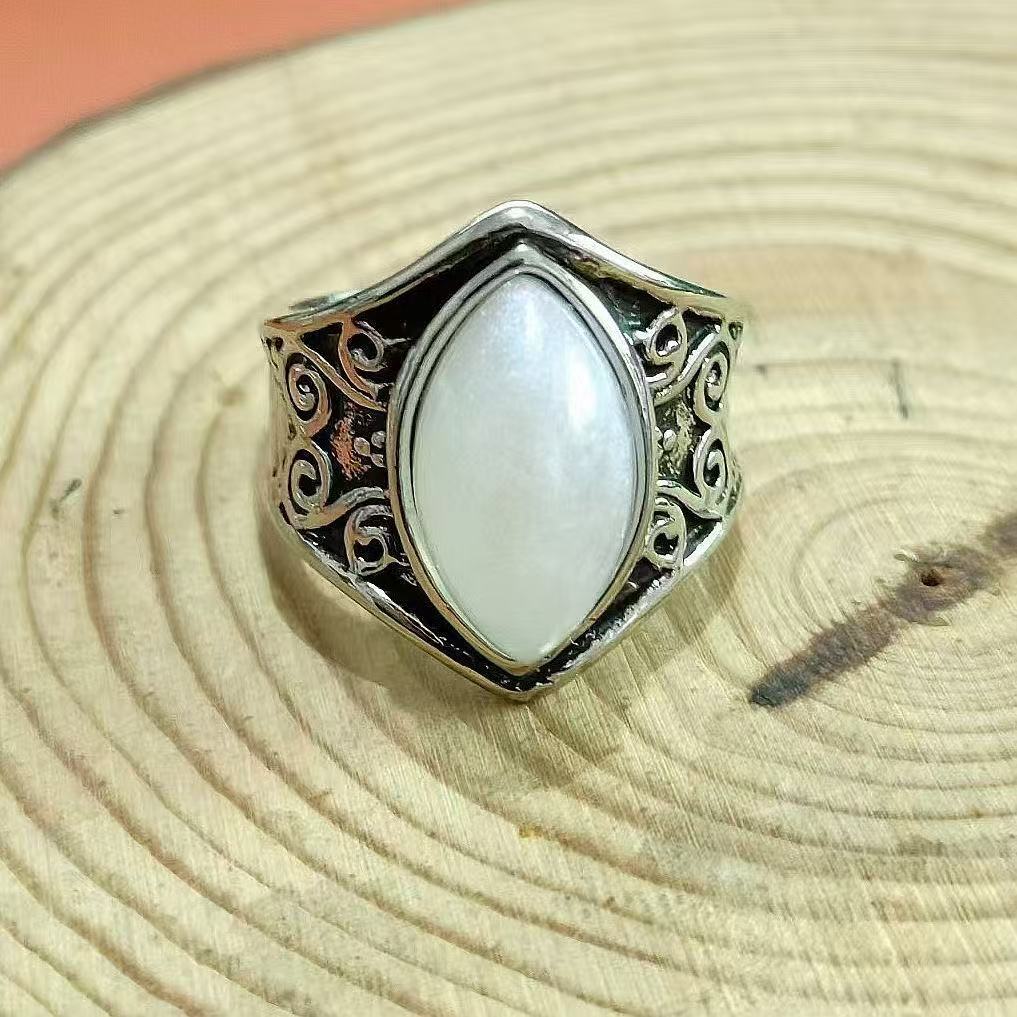 Vintage Moonstone Ring