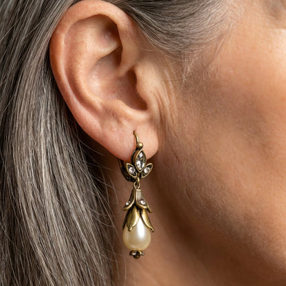 Vintage Pearl Dangling Floral Earrings