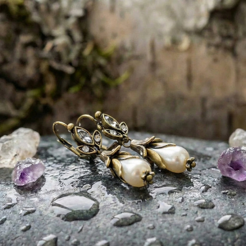 Vintage Pearl Dangling Floral Earrings