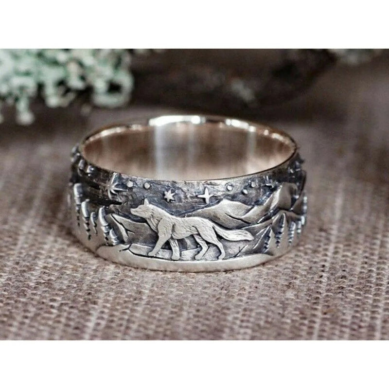 Vintage Wolf Ring