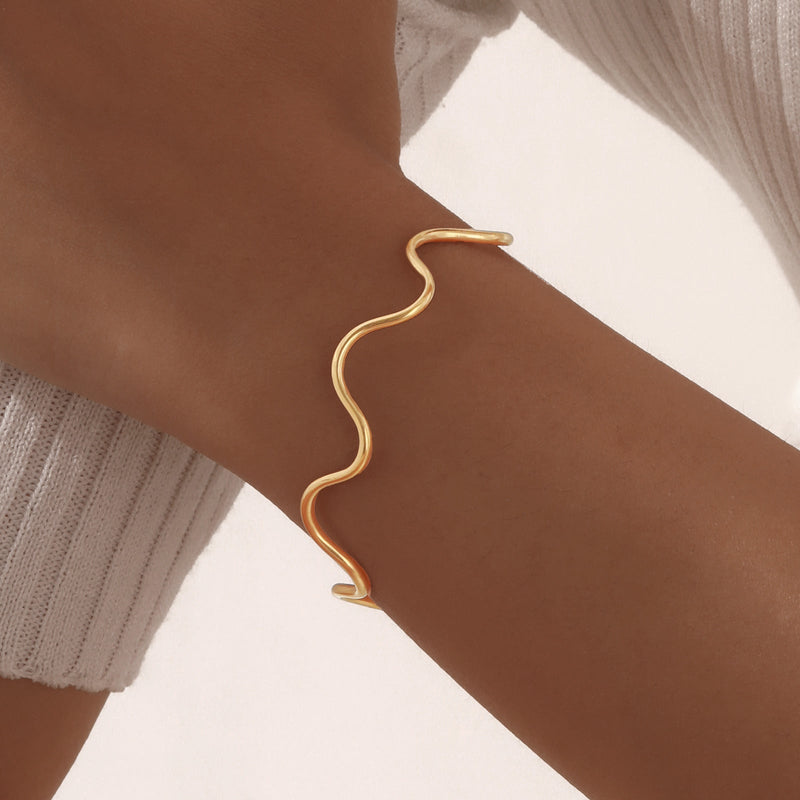 Wavy Gold Bracelet