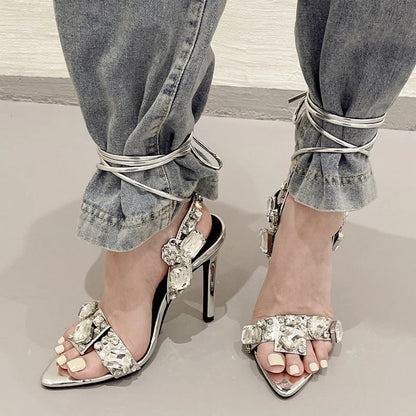 Well Tailored Heels with a Graceful Silhouette