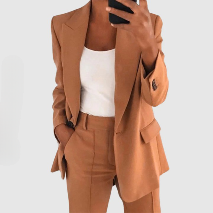 CD | Blazer setat pentru rafinament elegant