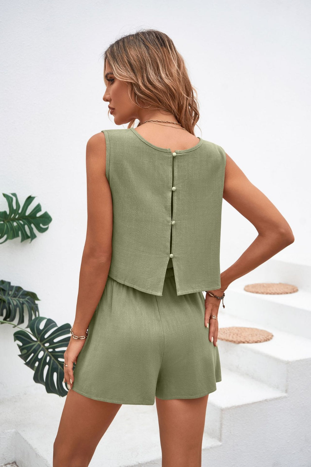 CD | Tricou cu gât rotund și pantaloni scurți cu cordon