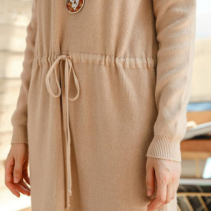 Boutique Beige Knit Loose Fitting V Neck Spring Dresses Fine Drawstring Long Knit Sweaters