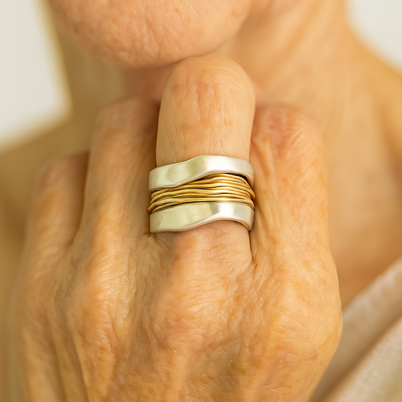 CopySilver Ring With Golden Threads