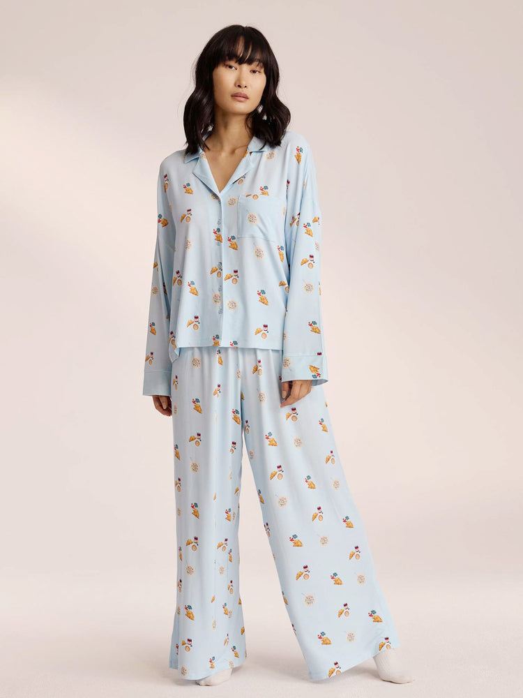 Timeless Vintage Style Garment