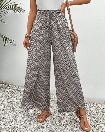 CD | Pantaloni cu model geometric