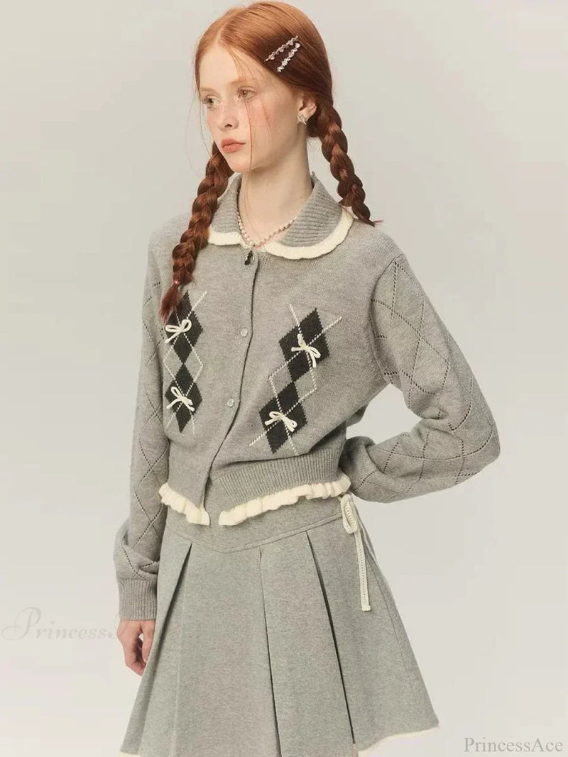 Elegantly Designed Cardigan