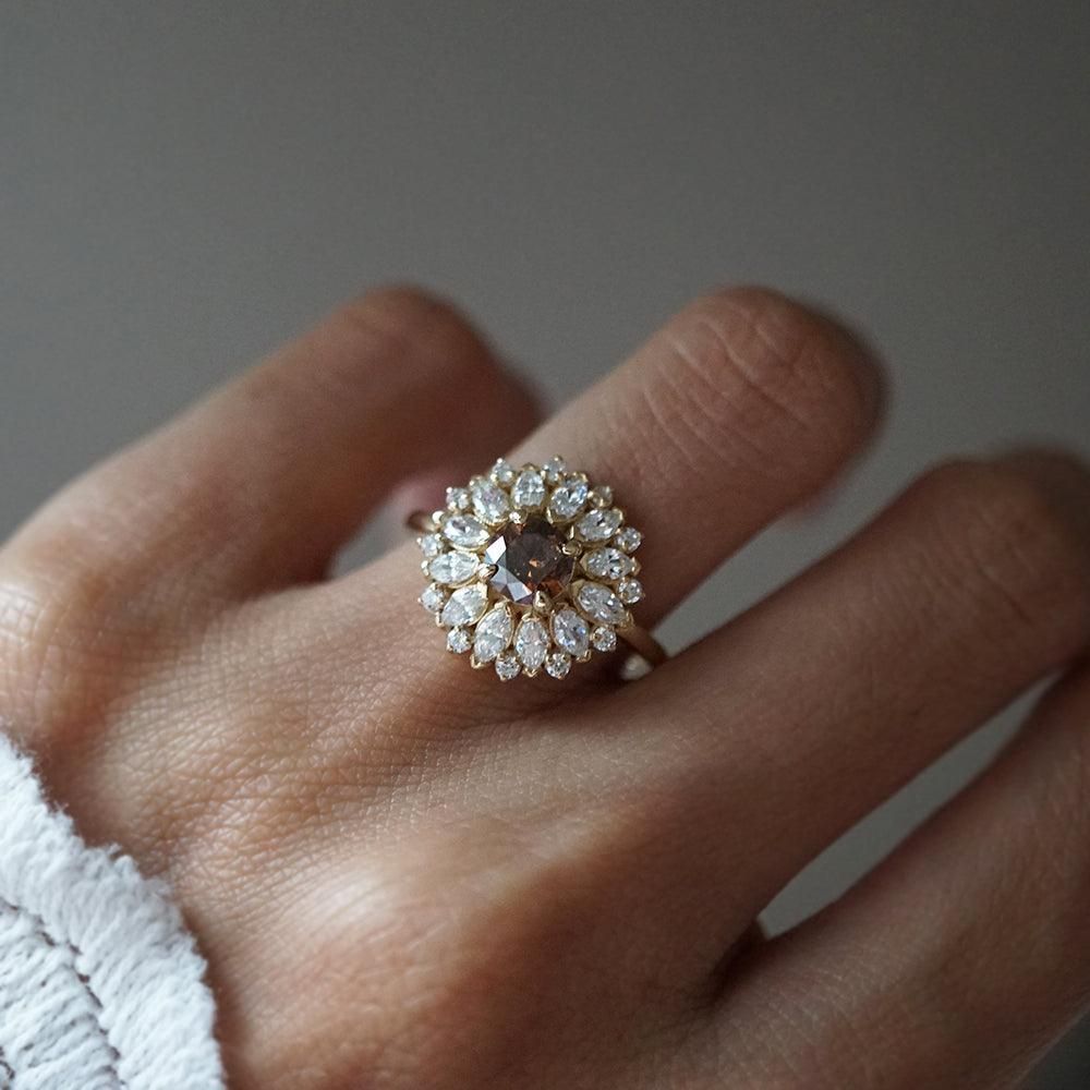 Red Elegant Glass Flower Ring