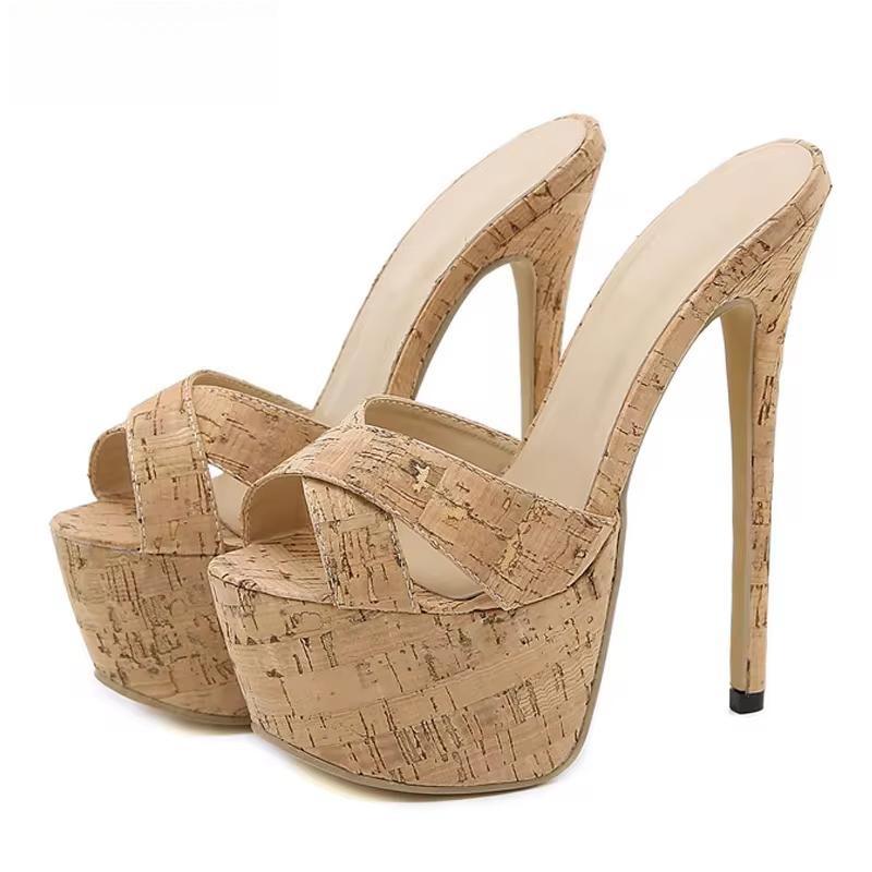 Beautifully Finished Heels in a Timeless Design