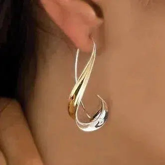 1+1 Offer: Green Ring With Rounded Stone, + Golden Dangling Earrings