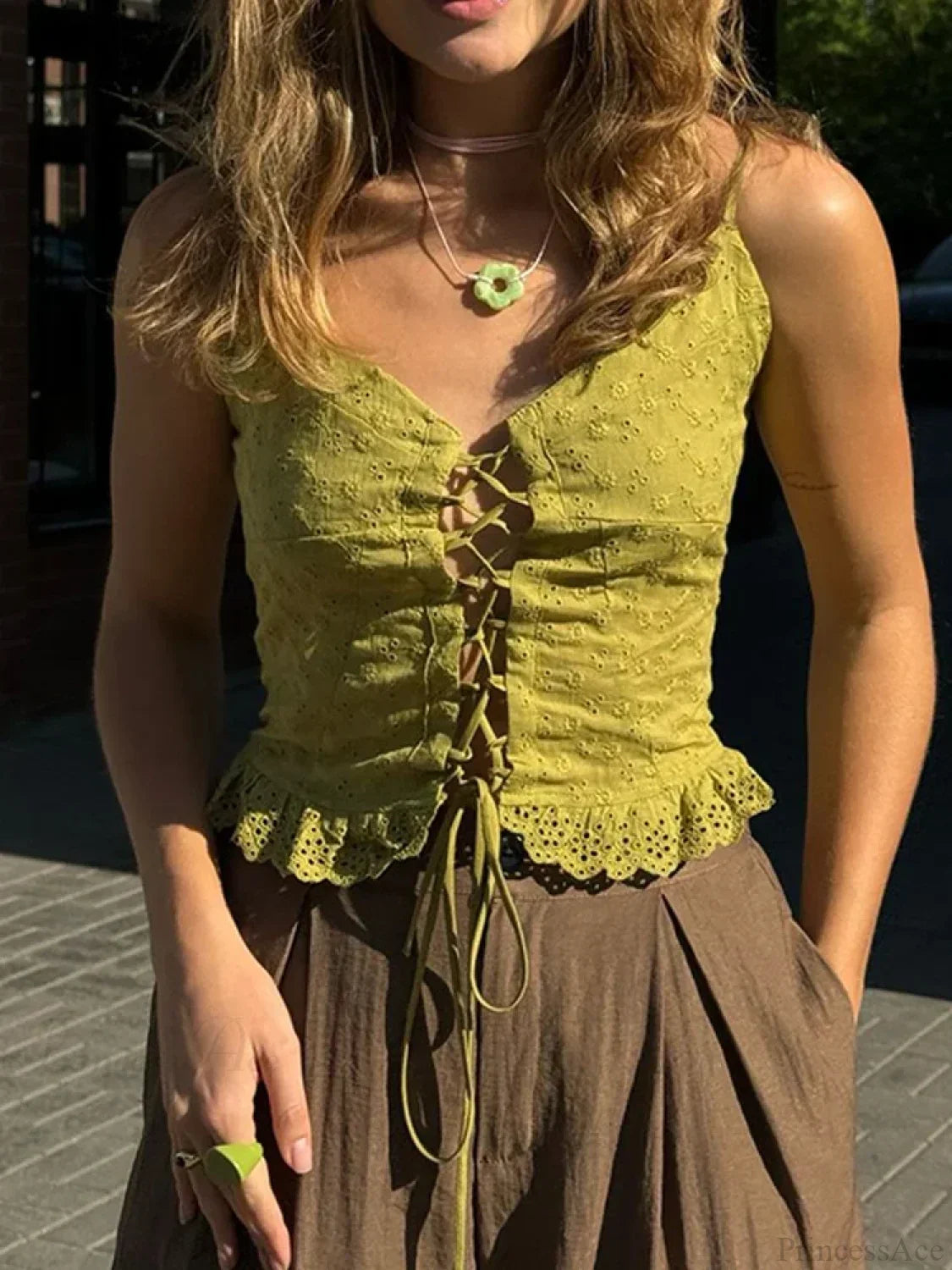 GREEN